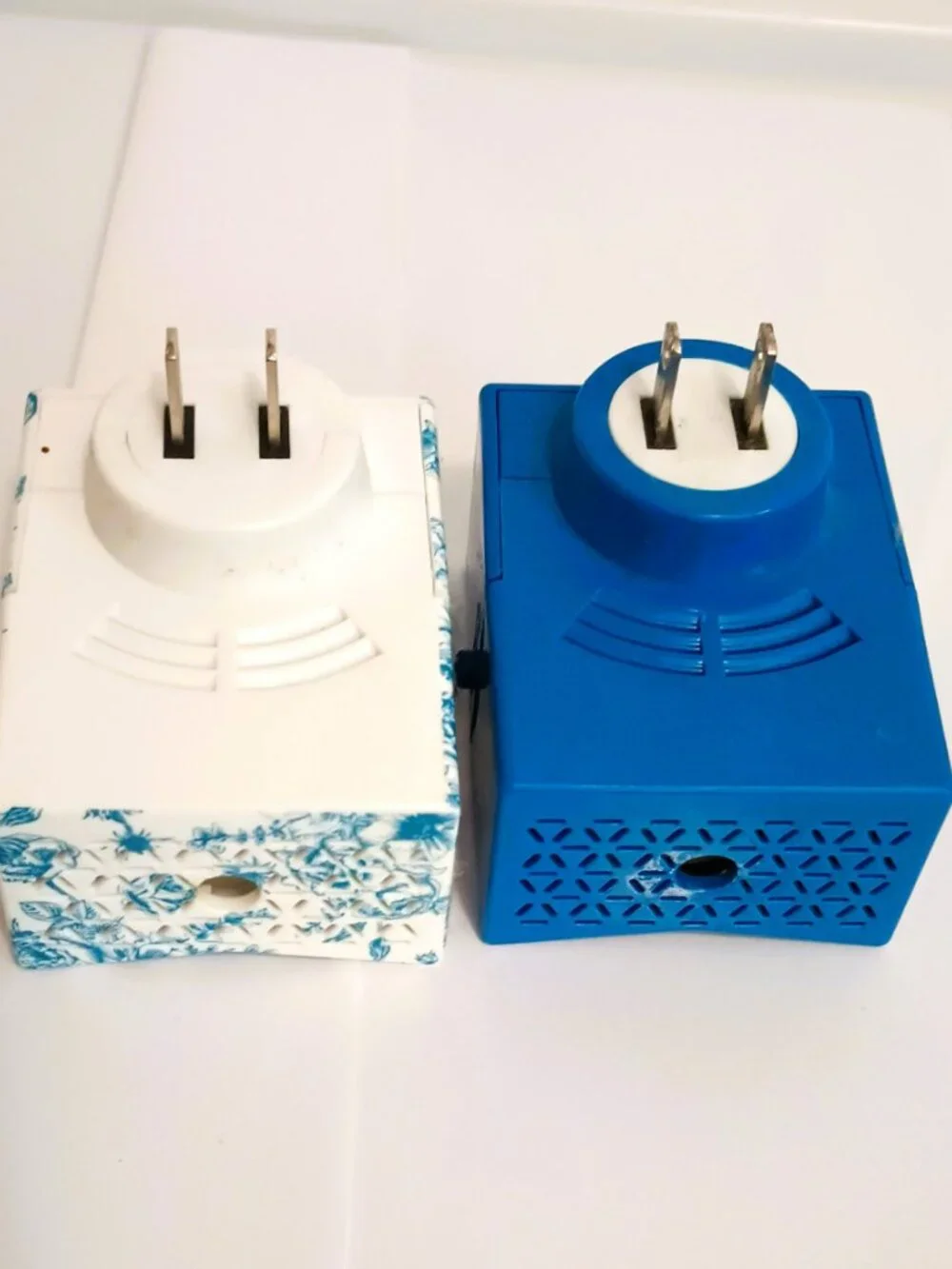 Blue Toile Electric Plug In Diffusers Set Of 2 Homeworx By Harry Slatkin
